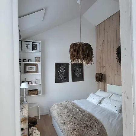 Tatil Evi Czarnydomek Gromadzin